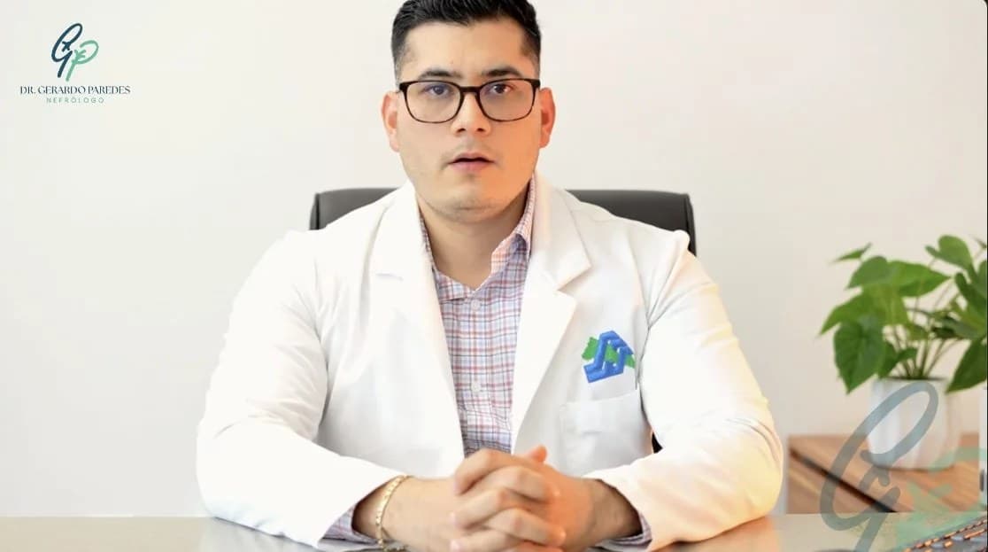 Dr. Gerardo Paredes, nefrólogo en Los Mochis